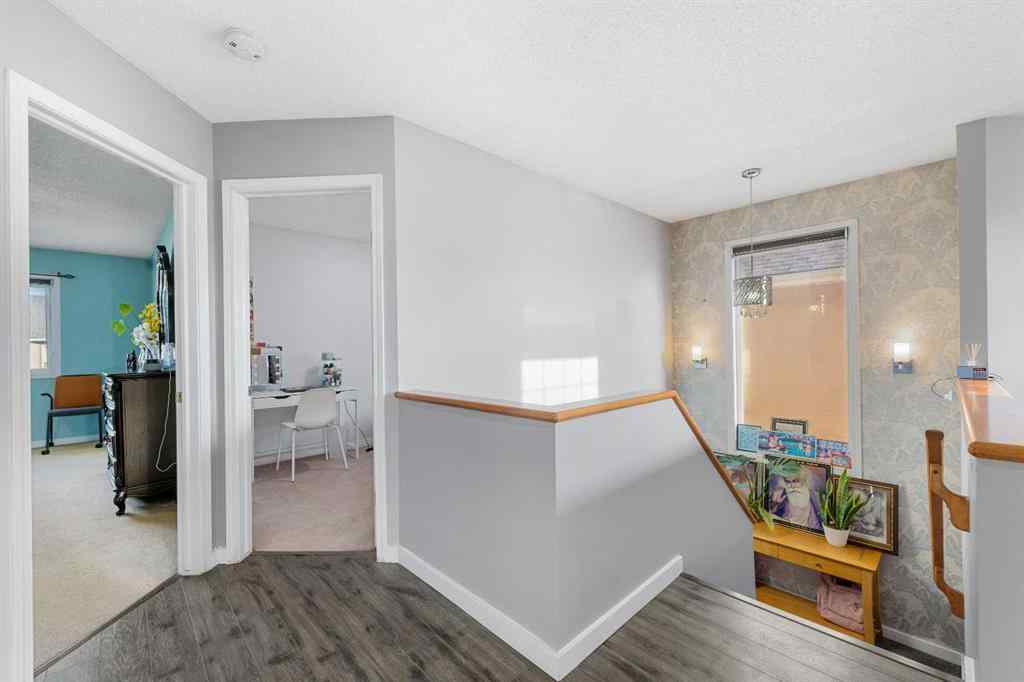 MLS® A2258818 - 17 Saddlecrest Crescent NE in Saddle Ridge Calgary, Residential