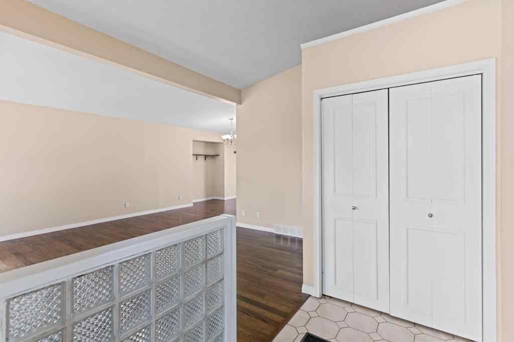 MLS® A2258825 - 212 Queen Anne Road SE in Queensland Calgary, Residential
