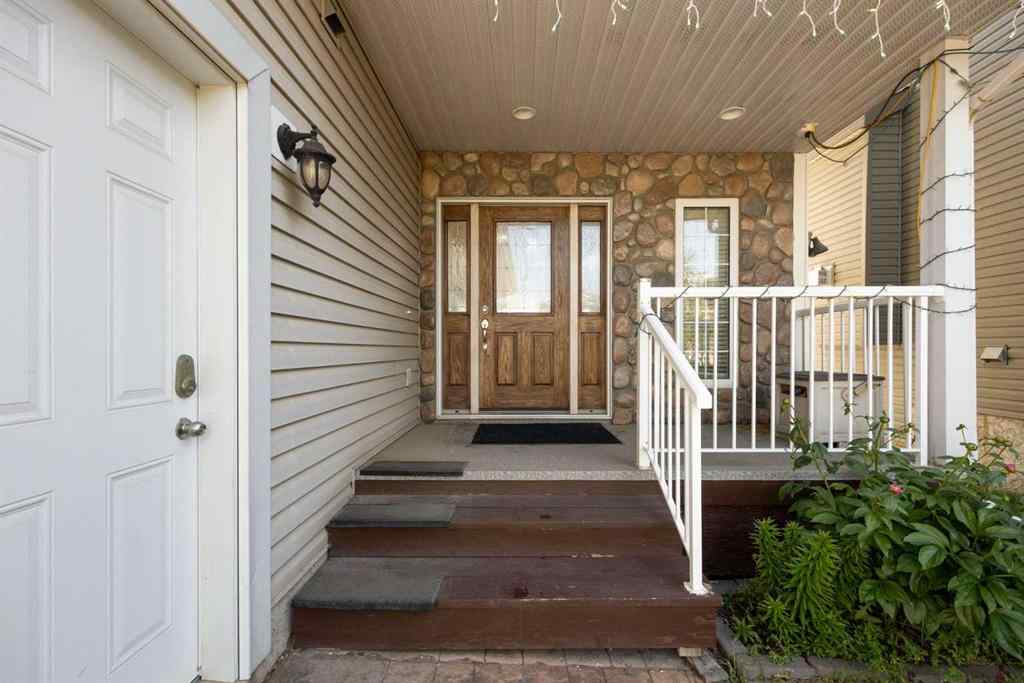 MLS® A2258826 - 121 Gravelstone Way  in Stonecreek Fort McMurray, Residential