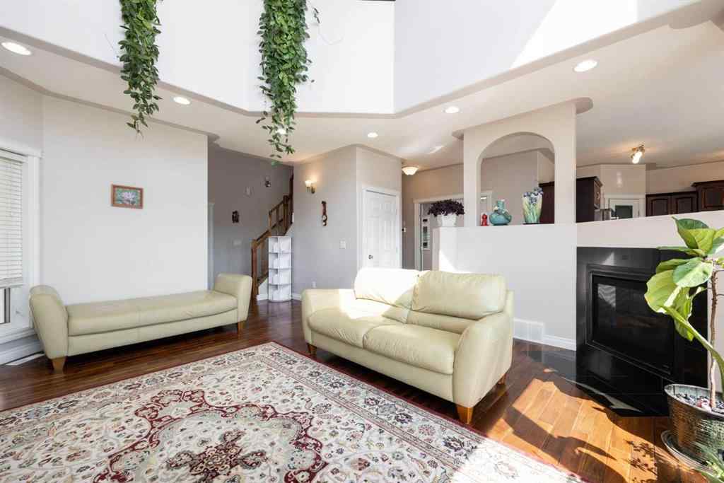 MLS® A2258826 - 121 Gravelstone Way  in Stonecreek Fort McMurray, Residential