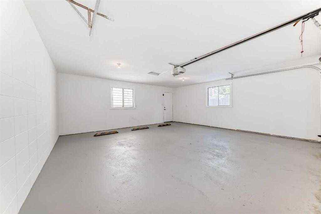 MLS® A2258828 - 3824 Brooklyn Crescent NW in Brentwood Calgary, Residential
