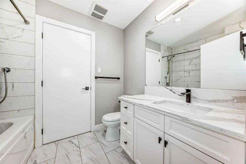 MLS® A2258828 - 3824 Brooklyn Crescent NW in Brentwood Calgary, Residential