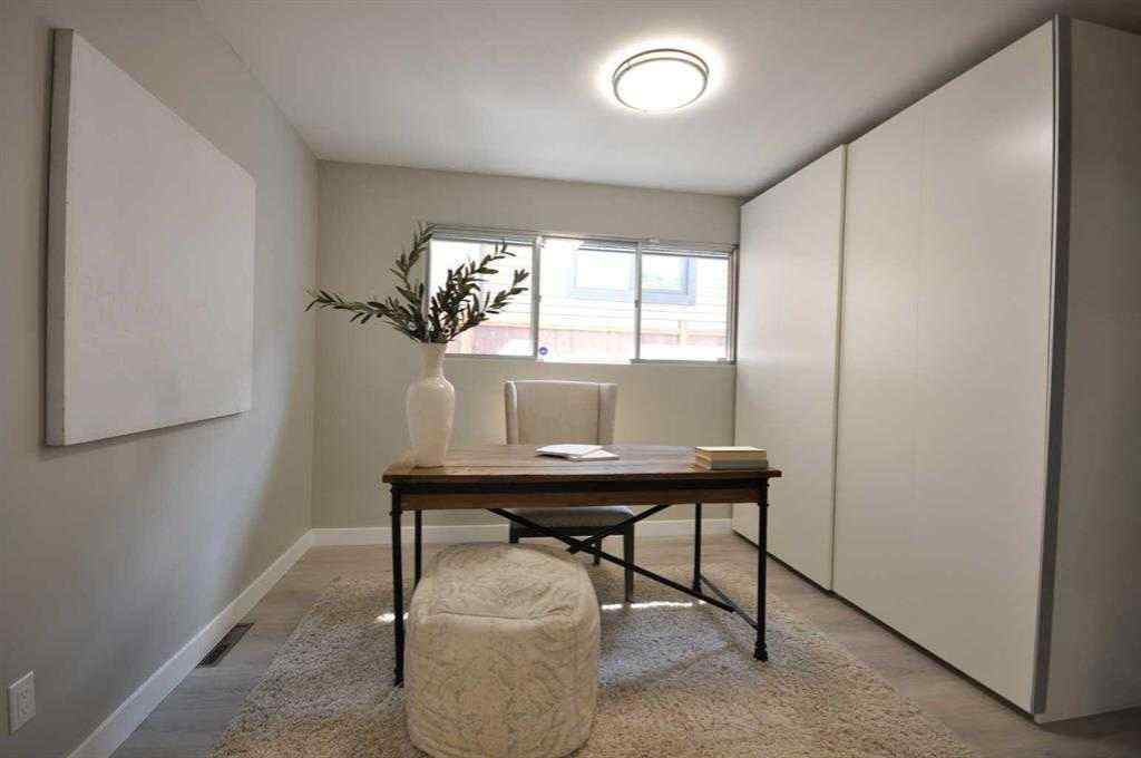 MLS® A2258828 - 3824 Brooklyn Crescent NW in Brentwood Calgary, Residential