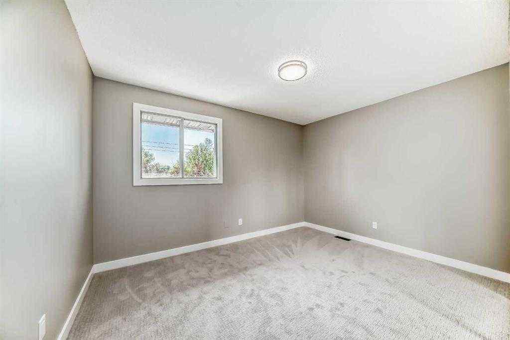 MLS® A2258828 - 3824 Brooklyn Crescent NW in Brentwood Calgary, Residential