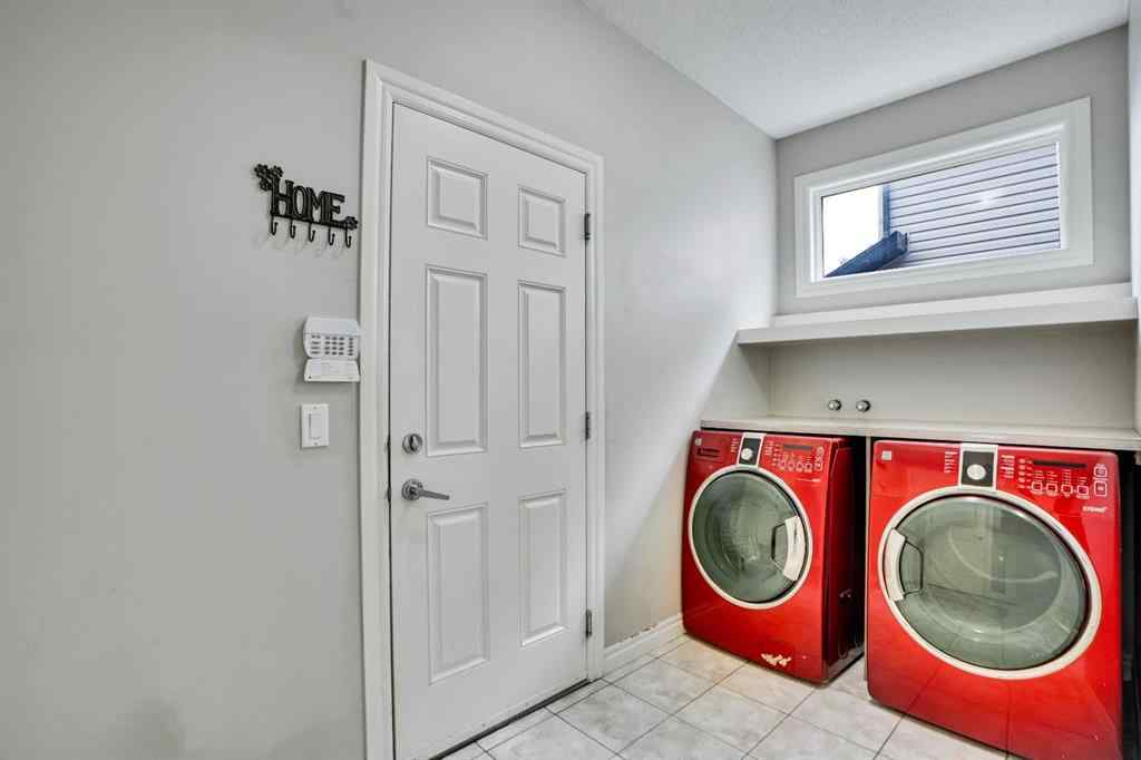 MLS® A2258833 - 117 Hawkmere Place  in Westmere Chestermere, Residential