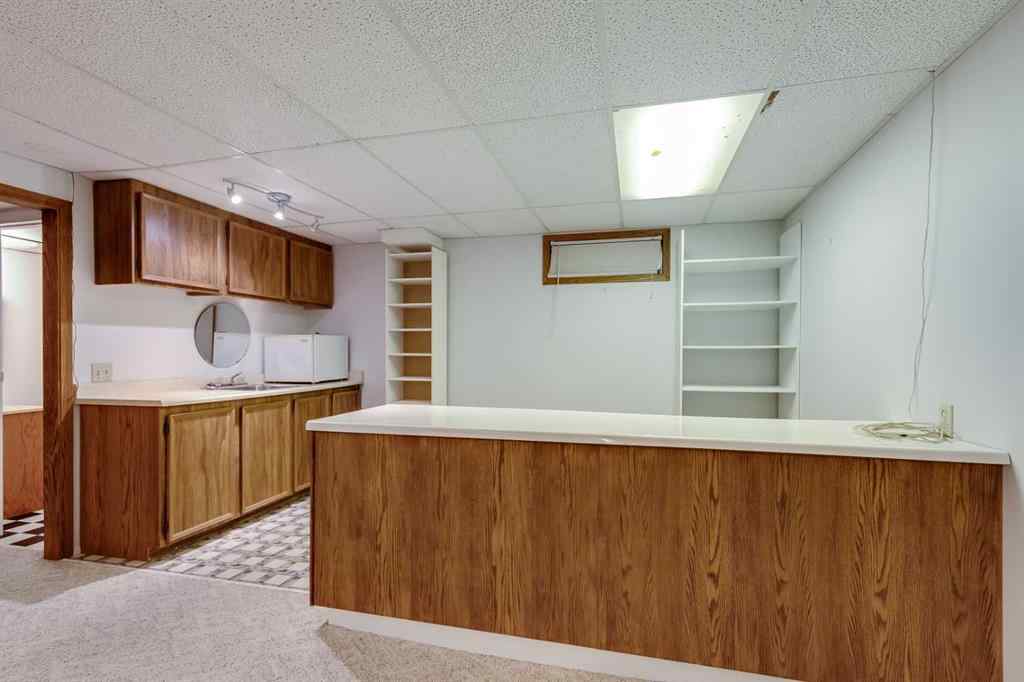 MLS® A2258834 - 251 Pineland Place NE in Pineridge Calgary, Residential