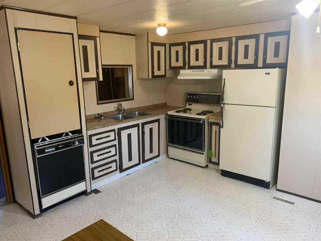 MLS® A2258843 - 225 4 street Street NW in NONE Sundre, Residential