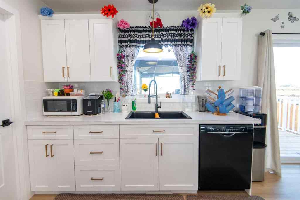 MLS® A2258844 - 10410 105 Avenue  in NONE La Crete, Residential