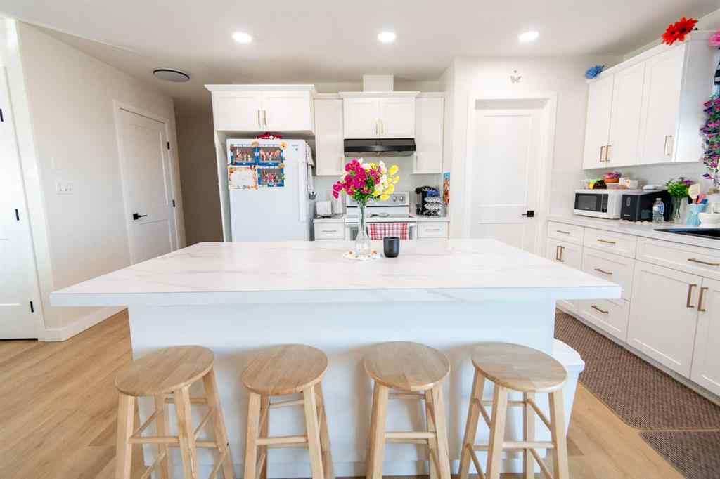 MLS® A2258844 - 10410 105 Avenue  in NONE La Crete, Residential