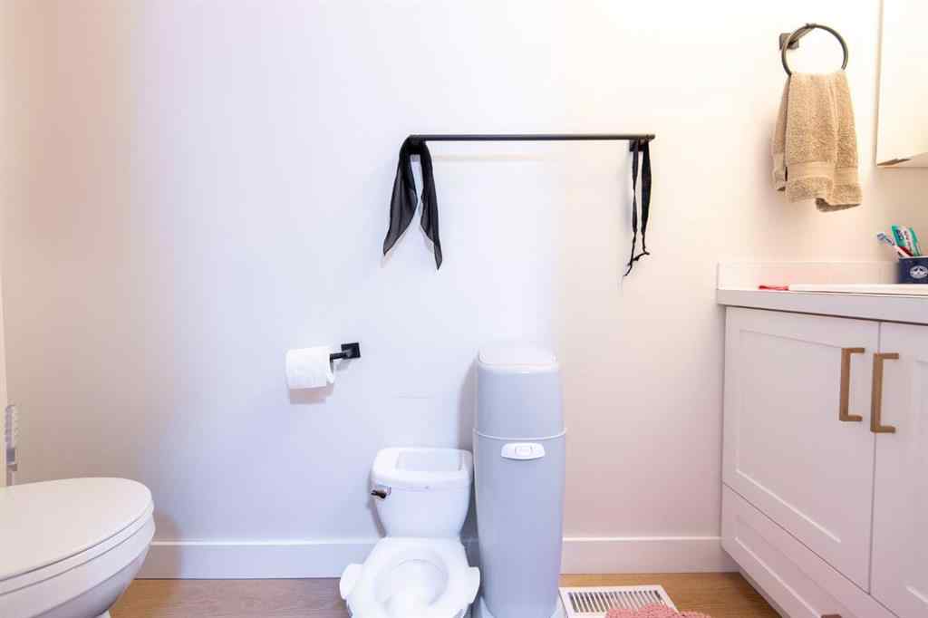 MLS® A2258844 - 10410 105 Avenue  in NONE La Crete, Residential