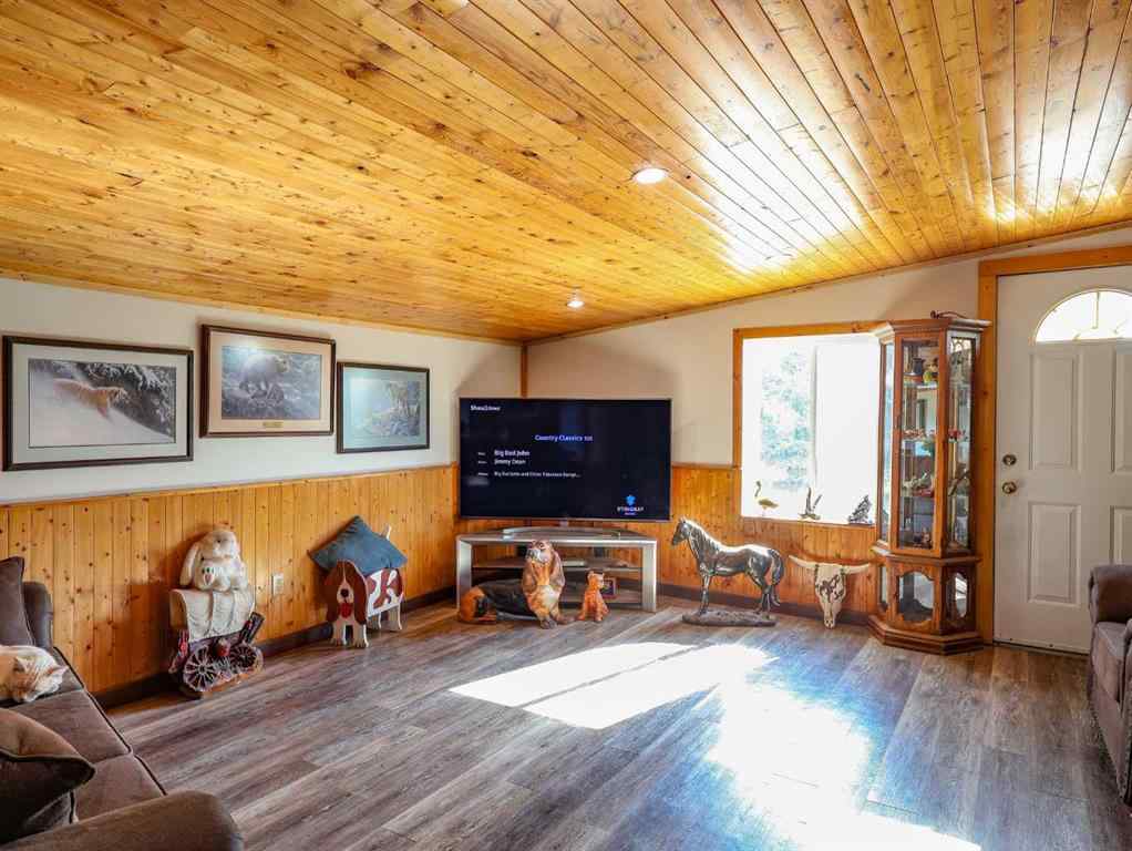 MLS® A2258859 - 41172 RR 17-3   in NONE Rural Stettler No. 6, County of, Residential