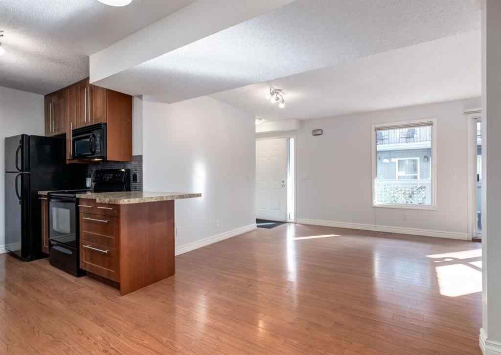 MLS® A2258861 - Unit #3 123 13 Avenue NE in Crescent Heights Calgary, Residential