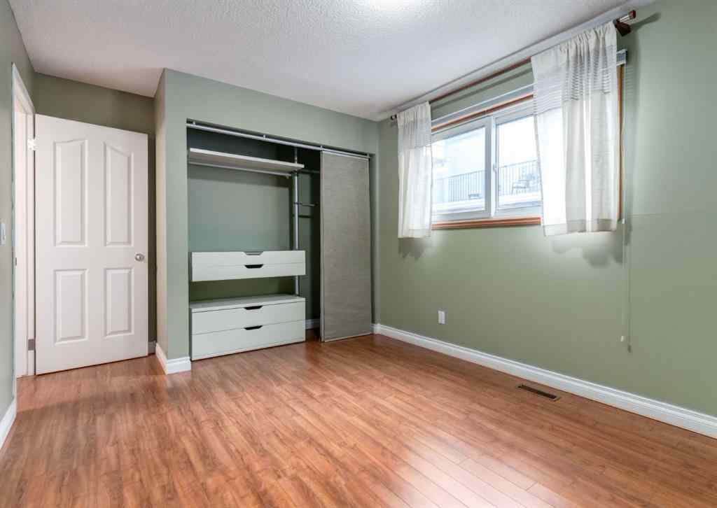MLS® A2258861 - Unit #3 123 13 Avenue NE in Crescent Heights Calgary, Residential