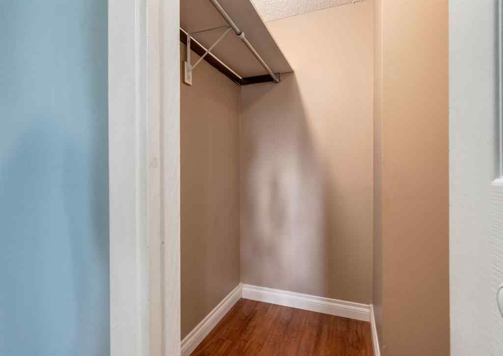 MLS® A2258861 - Unit #3 123 13 Avenue NE in Crescent Heights Calgary, Residential