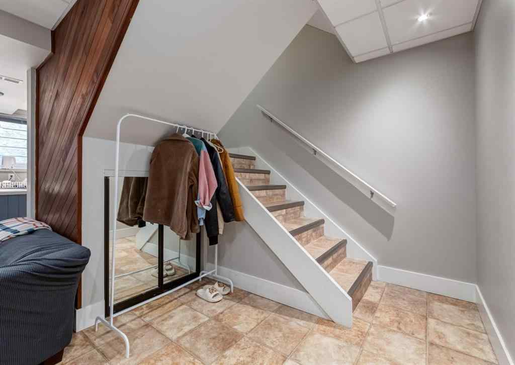 MLS® A2258861 - Unit #3 123 13 Avenue NE in Crescent Heights Calgary, Residential