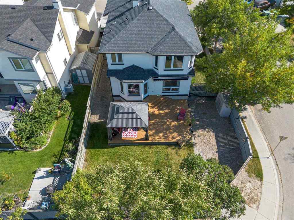 MLS® A2258869 - 10 Douglas Glen Crescent SE in Douglasdale/Glen Calgary, Residential