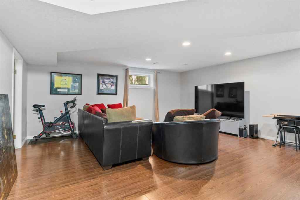 MLS® A2258878 - 95 Sierra Nevada Green SW in Signal Hill Calgary, Residential