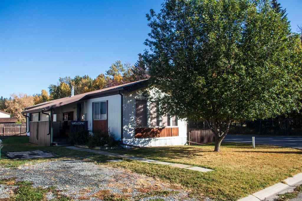 MLS® A2258880 - 320 4 Street NW in NONE Sundre, Residential