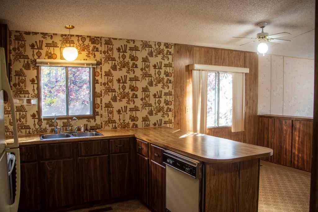 MLS® A2258880 - 320 4 Street NW in NONE Sundre, Residential