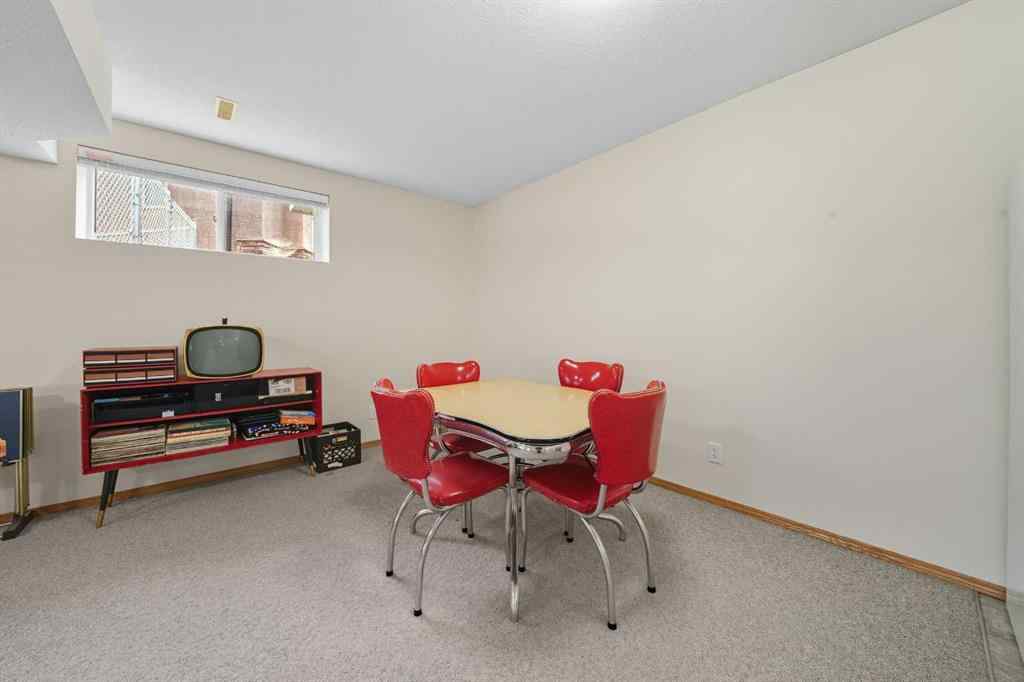 MLS® A2258882 - 5409 44A Street Close  in Westpark Meadows Innisfail, Residential