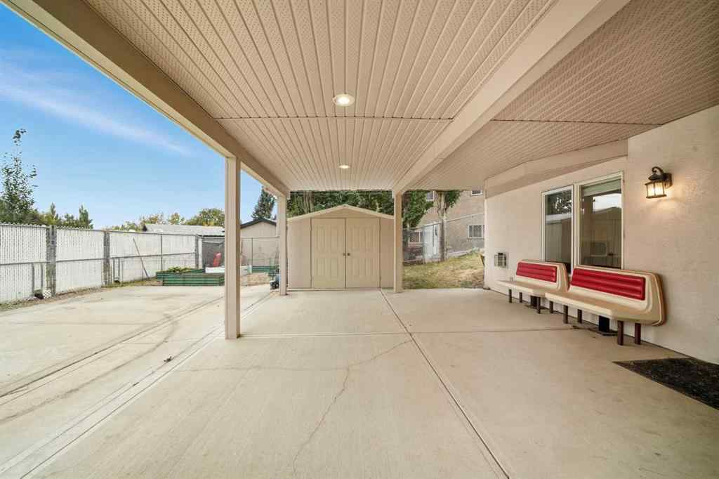 MLS® A2258882 - 5409 44A Street Close  in Westpark Meadows Innisfail, Residential