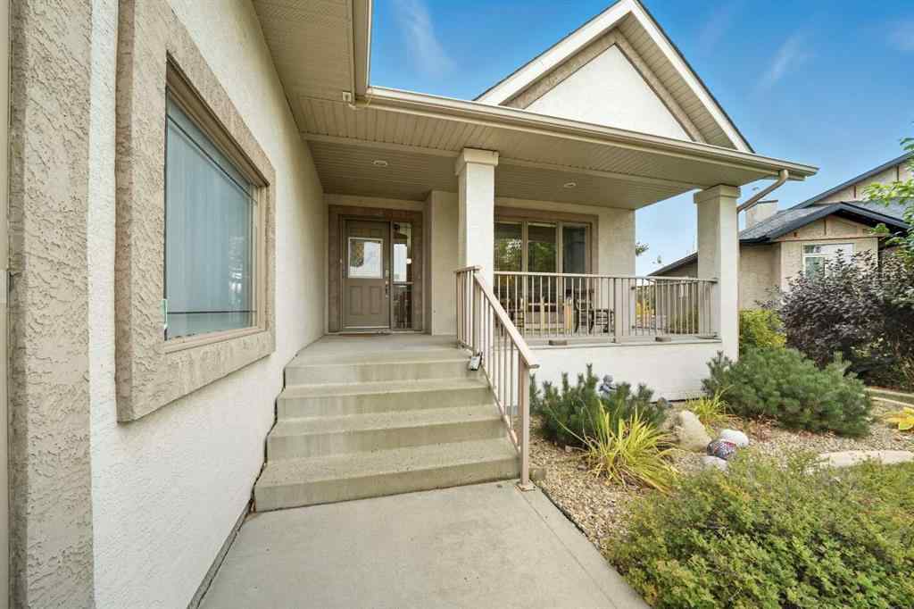 MLS® A2258882 - 5409 44A Street Close  in Westpark Meadows Innisfail, Residential