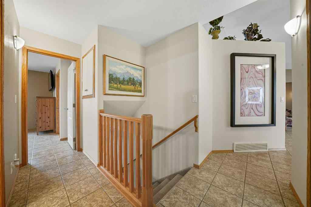 MLS® A2258882 - 5409 44A Street Close  in Westpark Meadows Innisfail, Residential