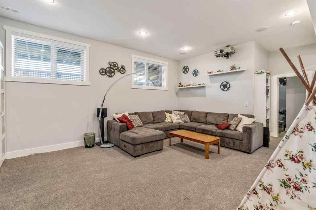 MLS® A2258883 - 3115 22 Street E in NONE Coaldale, Residential