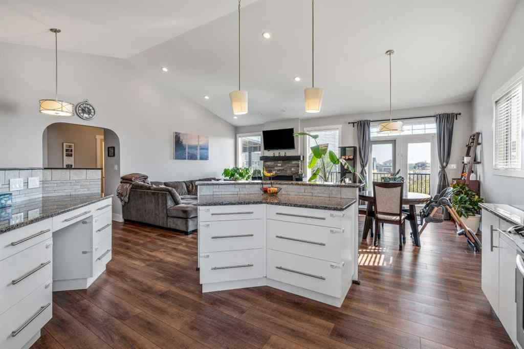 MLS® A2258883 - 3115 22 Street E in NONE Coaldale, Residential