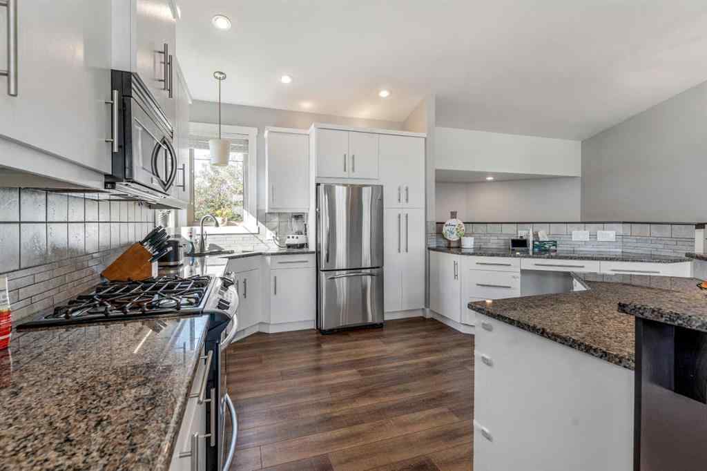 MLS® A2258883 - 3115 22 Street E in NONE Coaldale, Residential