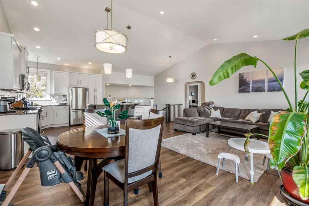 MLS® A2258883 - 3115 22 Street E in NONE Coaldale, Residential