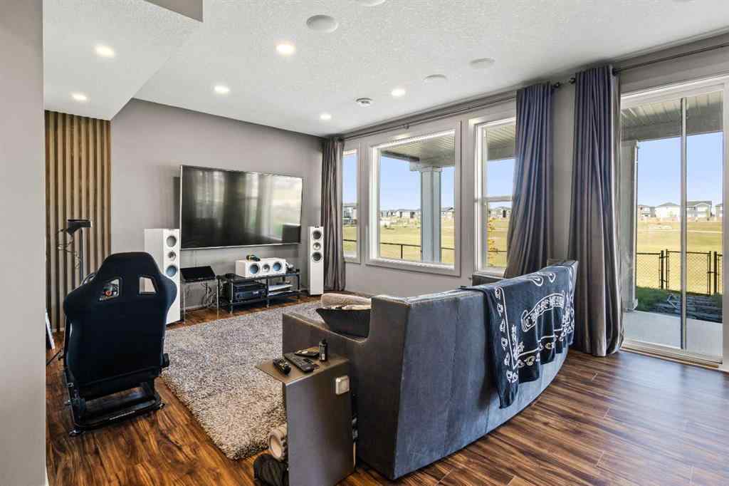 MLS® A2258885 - 52 Evansfield Manor NW in Evanston Calgary, Residential