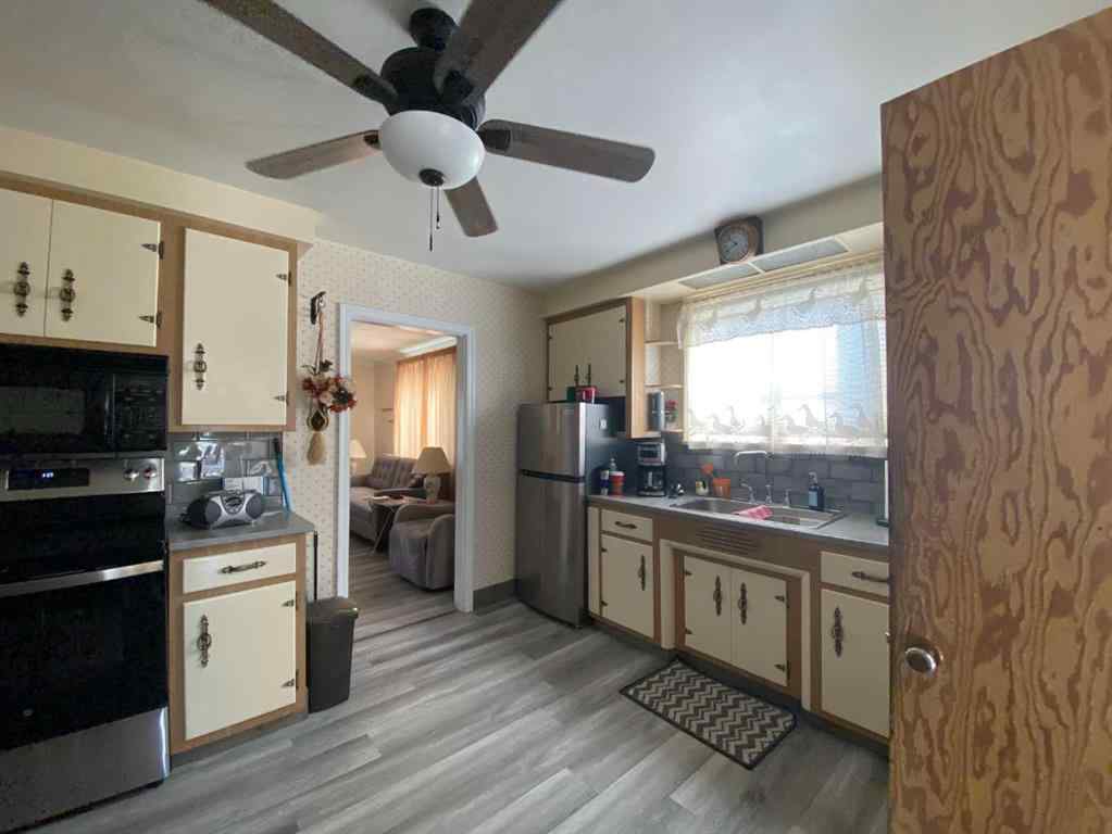 MLS® A2258886 - 13014 18 Avenue  in NONE Blairmore, Residential