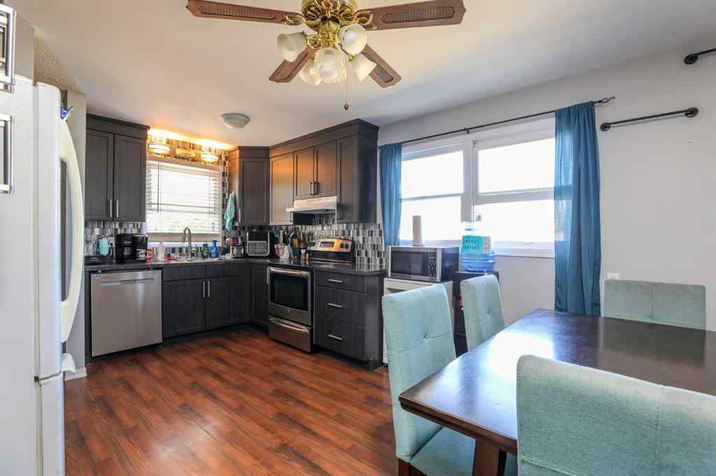 MLS® A2258889 - 2512 5A Avenue N in Majestic Place Lethbridge, Residential