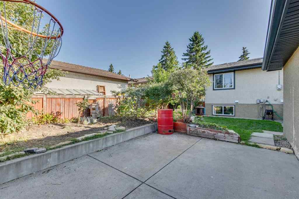 MLS® A2258898 - 448 Malvern Close NE in Marlborough Park Calgary, Residential