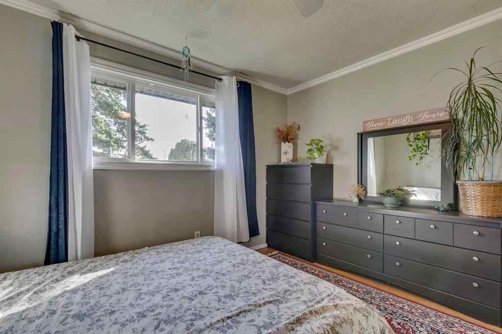 MLS® A2258898 - 448 Malvern Close NE in Marlborough Park Calgary, Residential