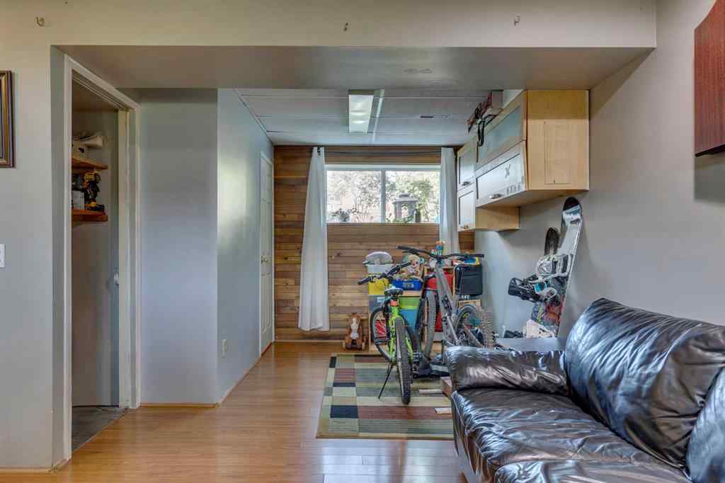 MLS® A2258898 - 448 Malvern Close NE in Marlborough Park Calgary, Residential