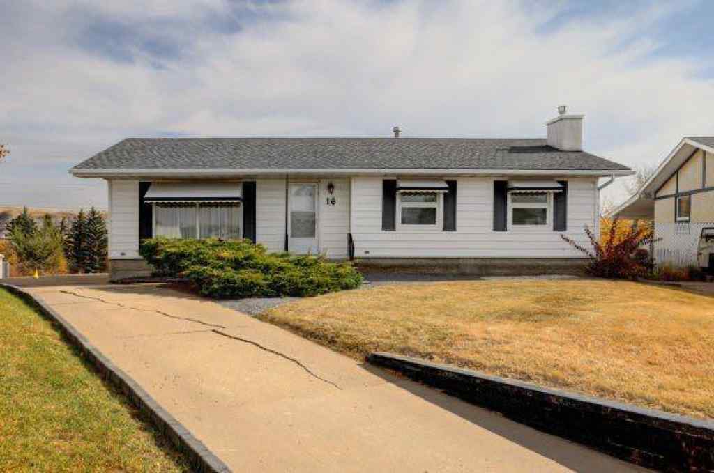 MLS® A2258899 - 16 Cedar Crescent  in Greentree Drumheller, Residential