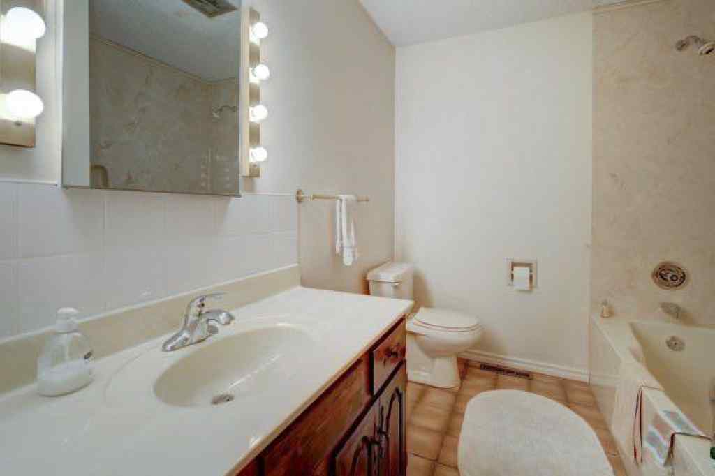 MLS® A2258899 - 16 Cedar Crescent  in Greentree Drumheller, Residential