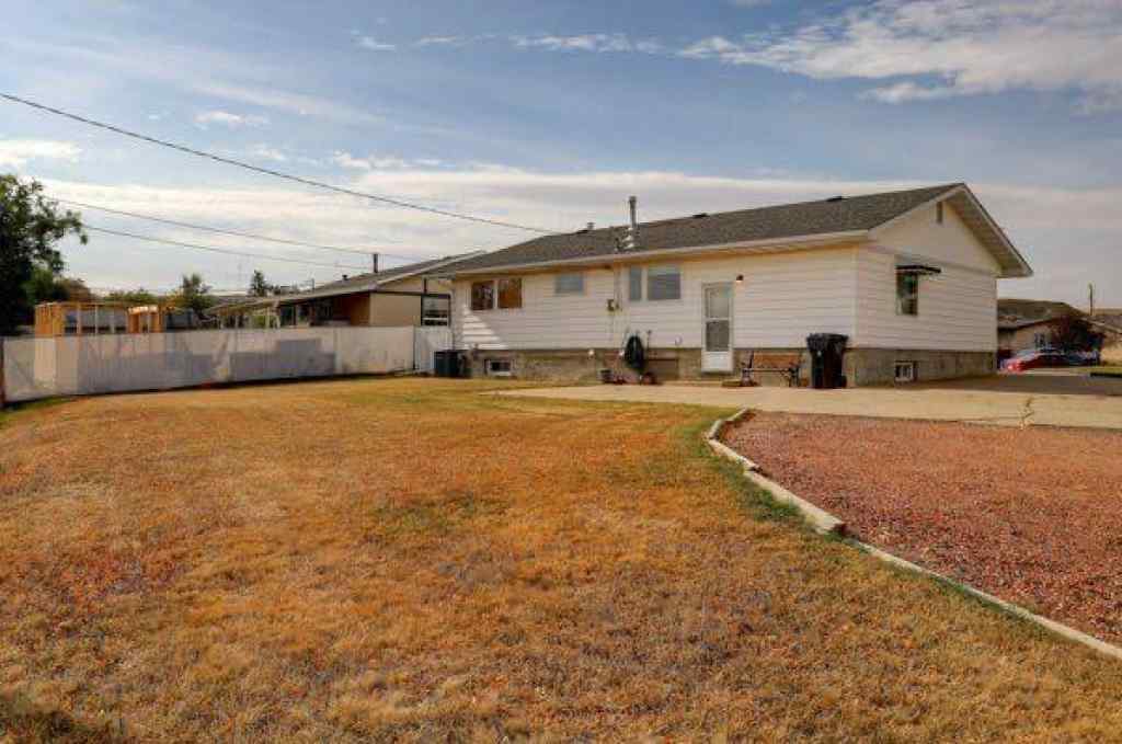 MLS® A2258899 - 16 Cedar Crescent  in Greentree Drumheller, Residential
