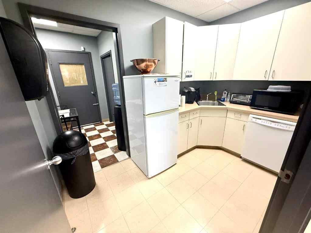 MLS® A2258902 - Unit #7 4351 104 Avenue SE in East Shepard Industrial Calgary, Commercial