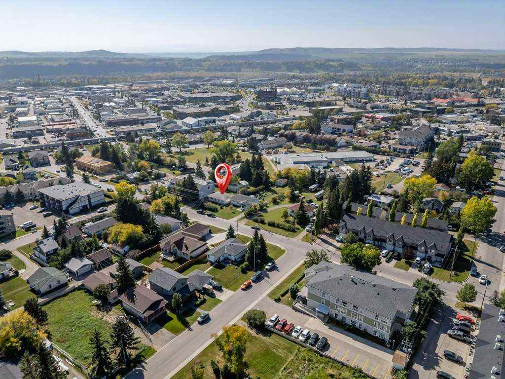 MLS® A2258907 - 217 Ross Avenue  in East End Cochrane, Residential