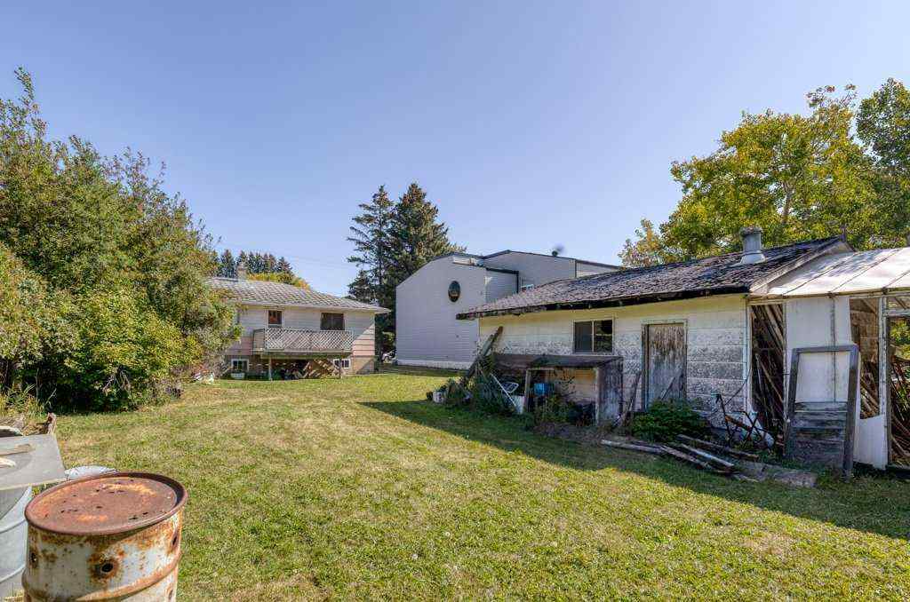 MLS® A2258907 - 217 Ross Avenue  in East End Cochrane, Residential
