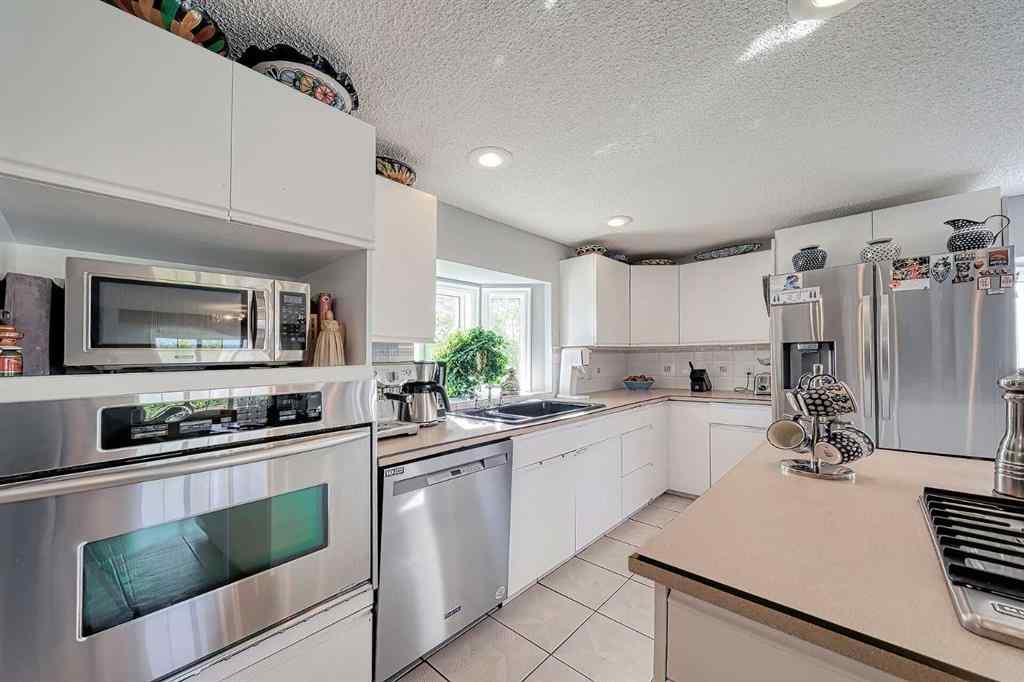 MLS® A2258908 - 260044 Bearspaw Road  in Bearspaw_Calg Rural Rocky View County, Residential