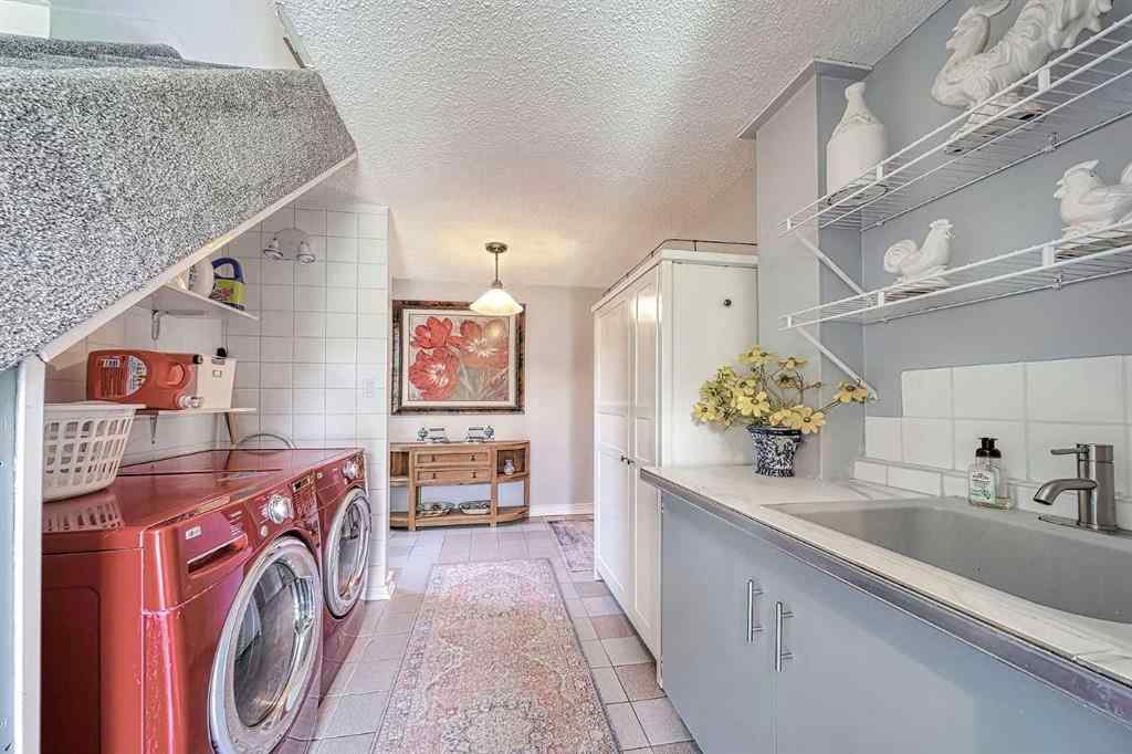 MLS® A2258908 - 260044 Bearspaw Road  in Bearspaw_Calg Rural Rocky View County, Residential