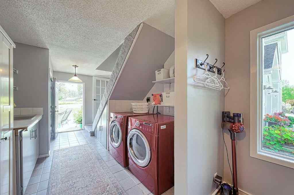 MLS® A2258908 - 260044 Bearspaw Road  in Bearspaw_Calg Rural Rocky View County, Residential