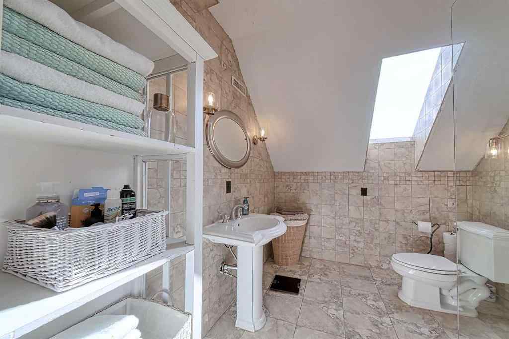 MLS® A2258908 - 260044 Bearspaw Road  in Bearspaw_Calg Rural Rocky View County, Residential