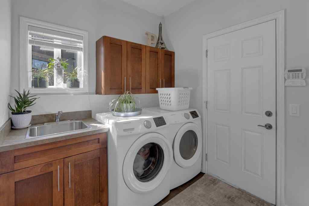 MLS® A2258909 - 139 Cove Close  in The Cove Chestermere, Residential