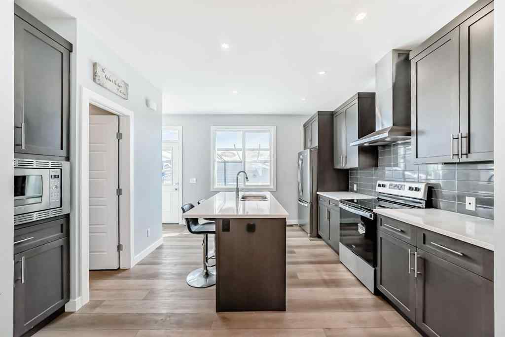 MLS® A2258924 - 124 Chelsea Glen  in Chelsea_CH Chestermere, Residential