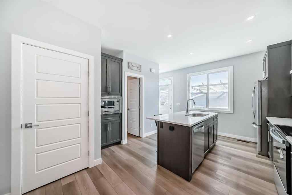 MLS® A2258924 - 124 Chelsea Glen  in Chelsea_CH Chestermere, Residential
